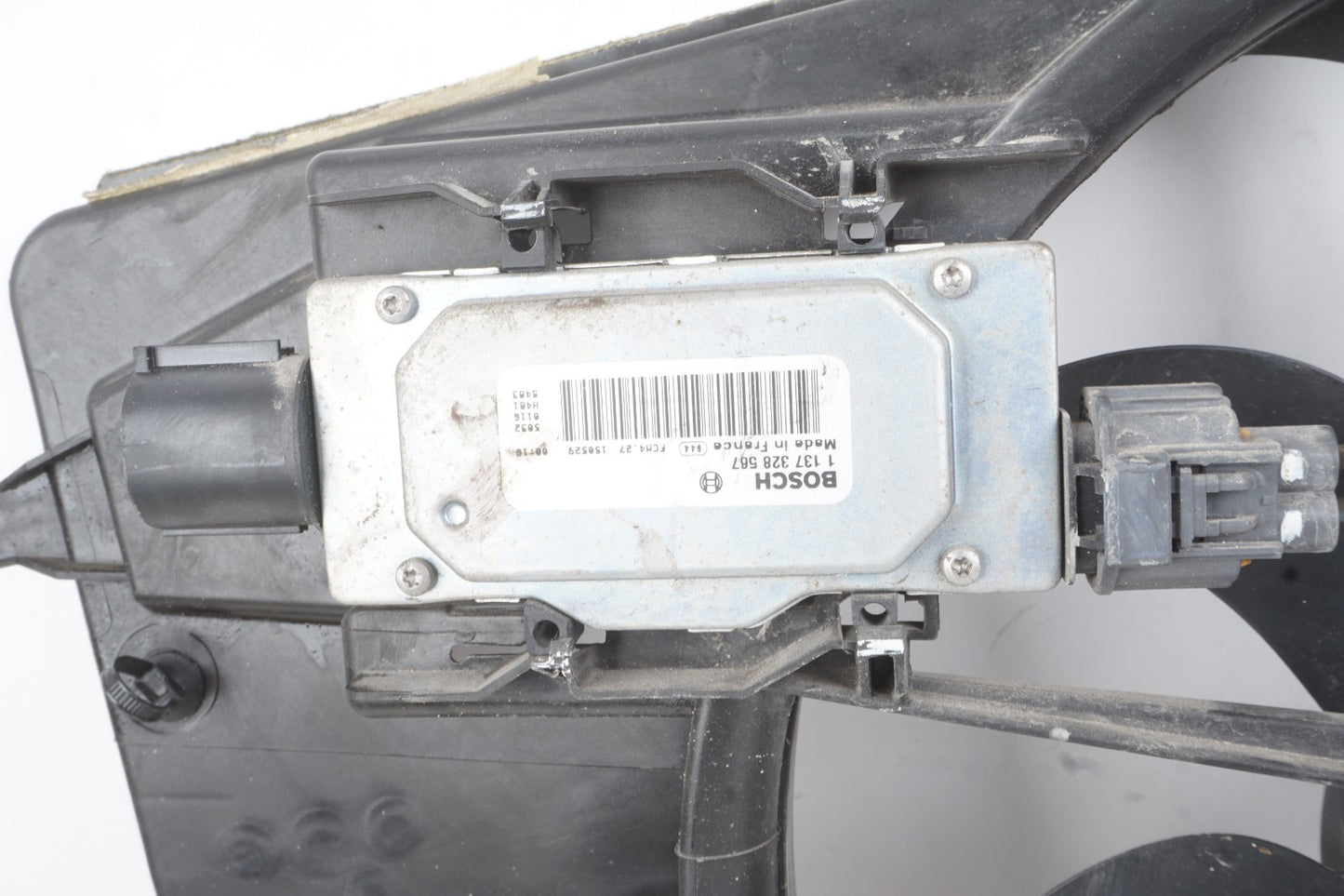 2012-2018 Ford Focus  2.0L Radiator Cooling Fan Motor & Shroud OEM