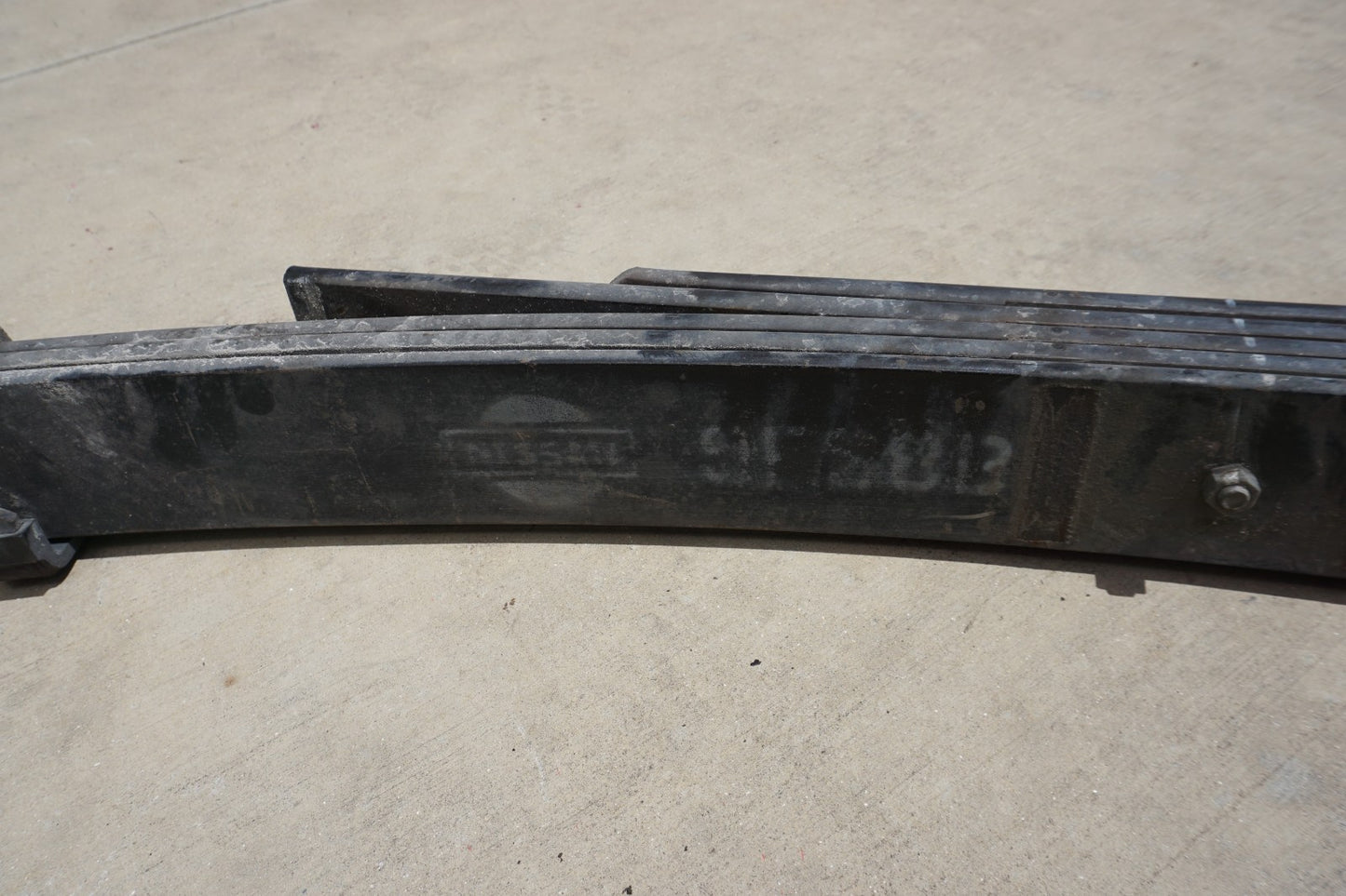2017 - 2024 NISSAN TITAN XD REAR LEFT SIDE SUSPENSION LEAF SPRING OEM