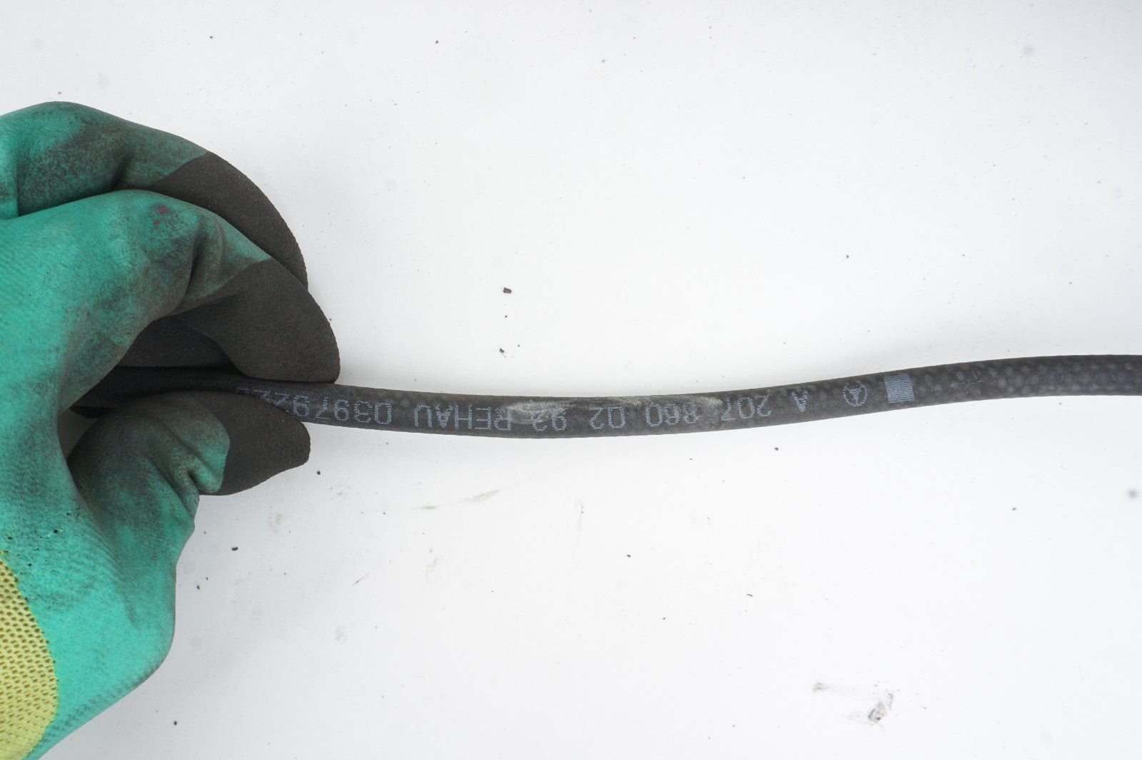 2010 - 2016 MERCEDES E350 E550 OEM C207 COUPE WINDSHIELD WIPER COWL PANEL