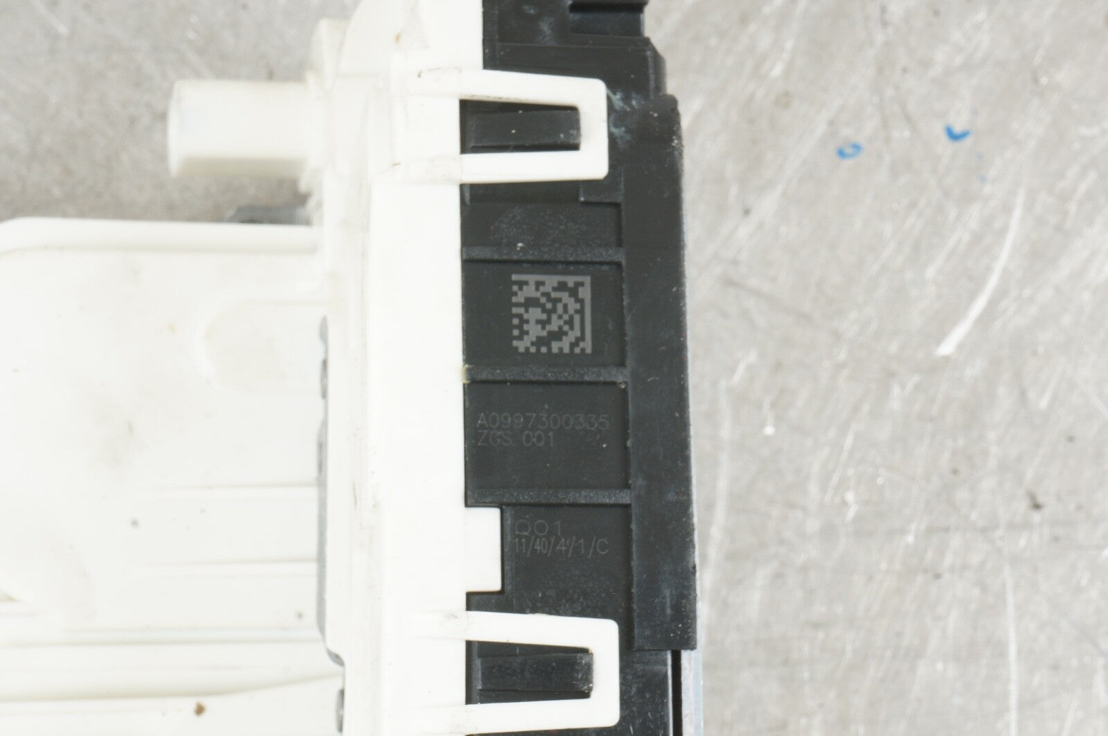 08-14 Mercedes W212 E350 C250 C300 Rear Left Side Door Lock Latch Actuator OEM