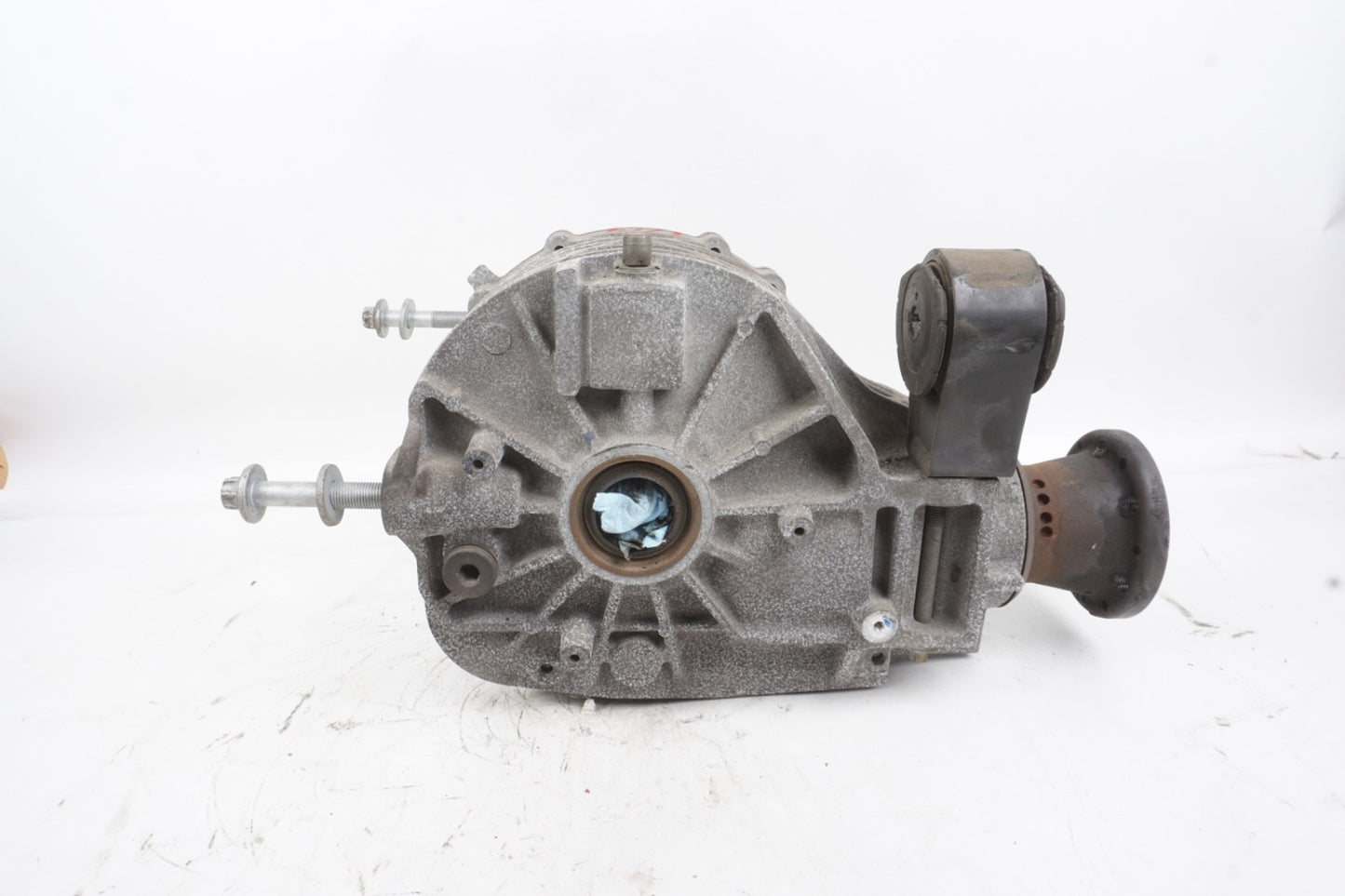 2014 - 2019 Maserati Ghibli Rear Differential Diff Axle Carrier 670009608 Oem