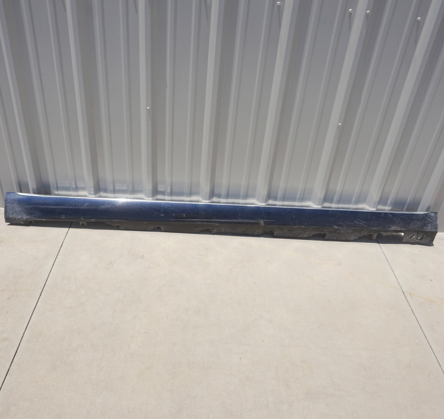 2011 - 2018 AUDI A8L RIGHT PASSENGER SIDE SKIRT ROCKER PANEL MOLDING OEM