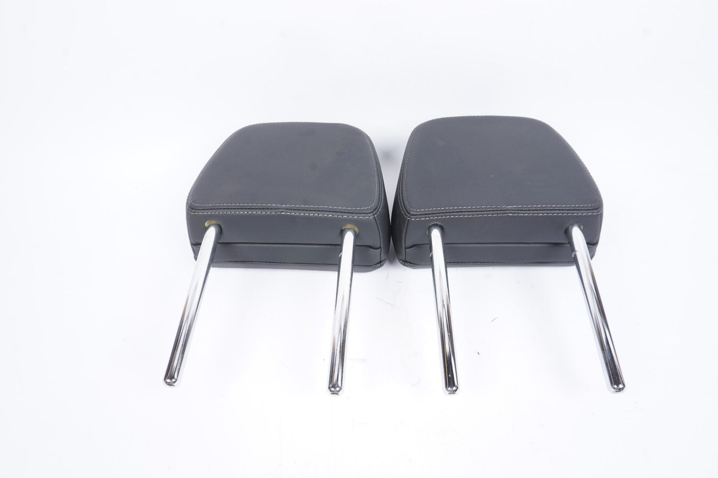 21 - 24 BMW 430I Convertible Rear Seat Headrest Left & Right OEM