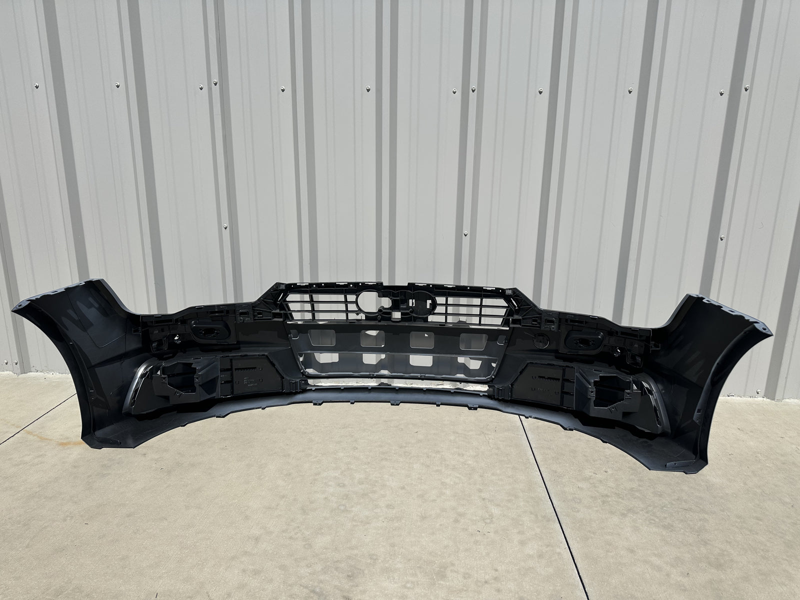 2017 AUDI A7 FRONT BUMPER COVER OEM 4G8807437