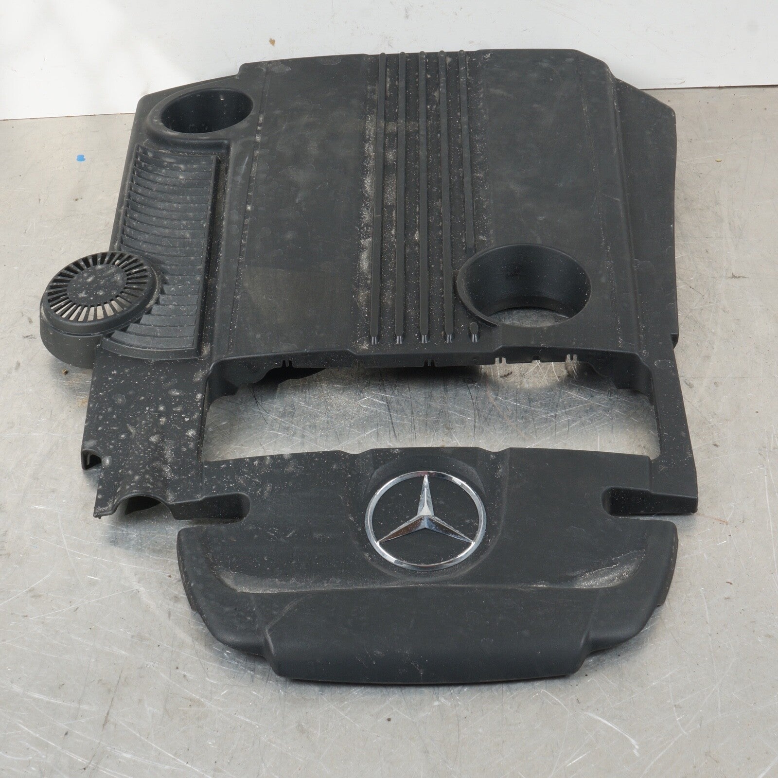 12-15 Mercedes W204 C250 SLK250 Engine Motor Cover Trim Panel 2710101267 OEM