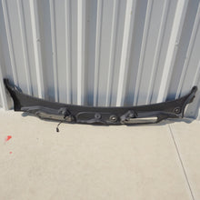 2007-2013 BMW 335I E92 E93 FRONT WINDSHIELD WIPER VENT GRILL COVER PANEL OEM