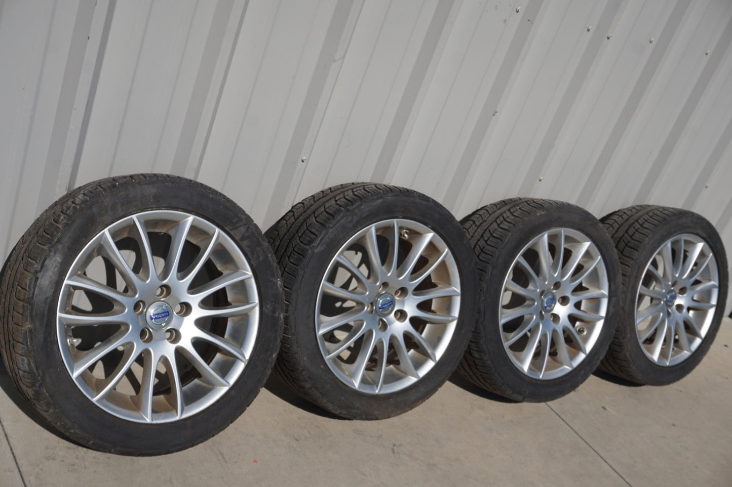 2007 - 2010 Volvo C70 Wheel 17x7.5" Aluminum Alloy 14-Spoke OEM 30633786 SET