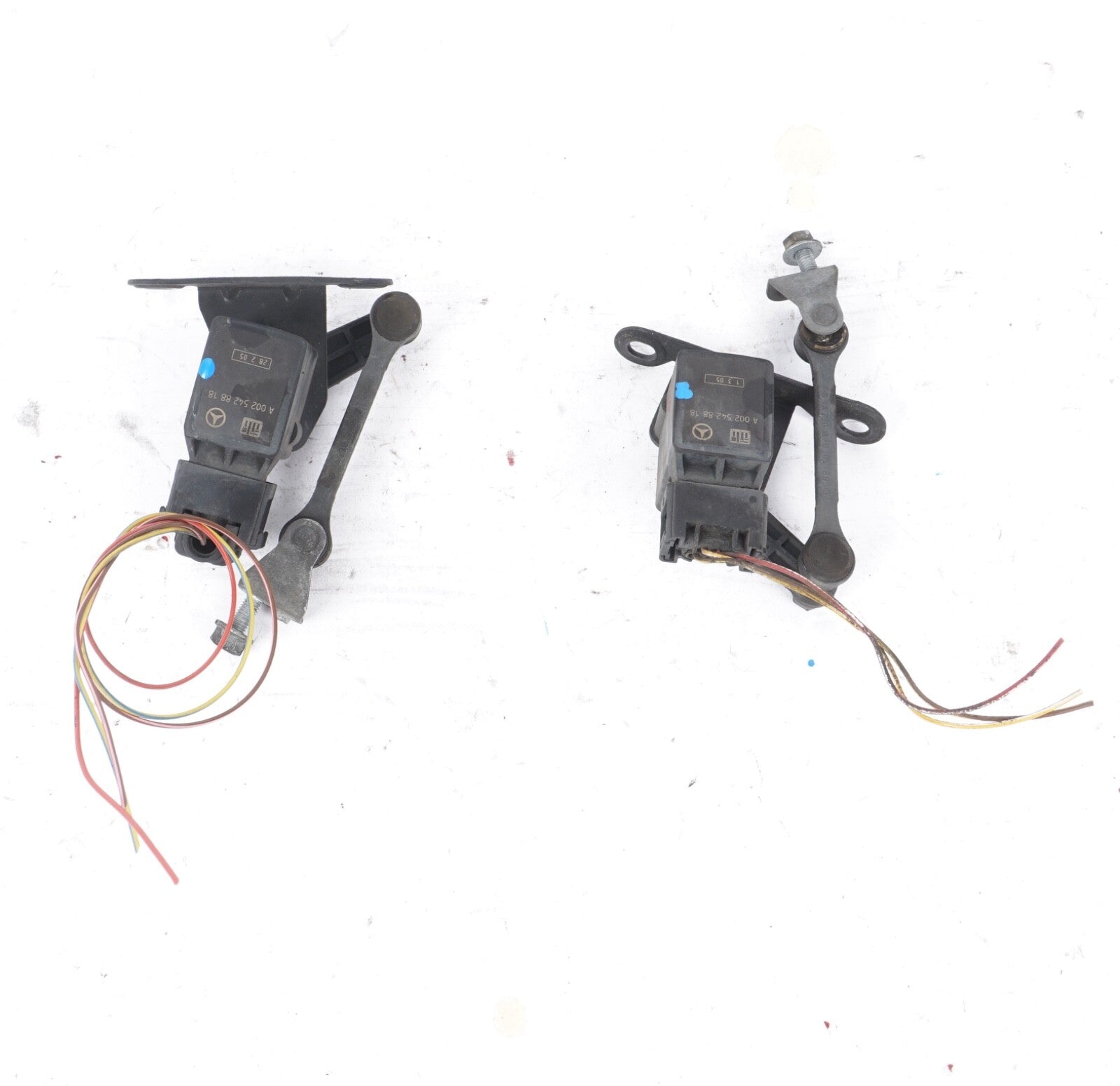 03-12 Mercedes R230 SL500 SLK350 SL55 AMG Suspension Level Sensor 0025428818 OEM