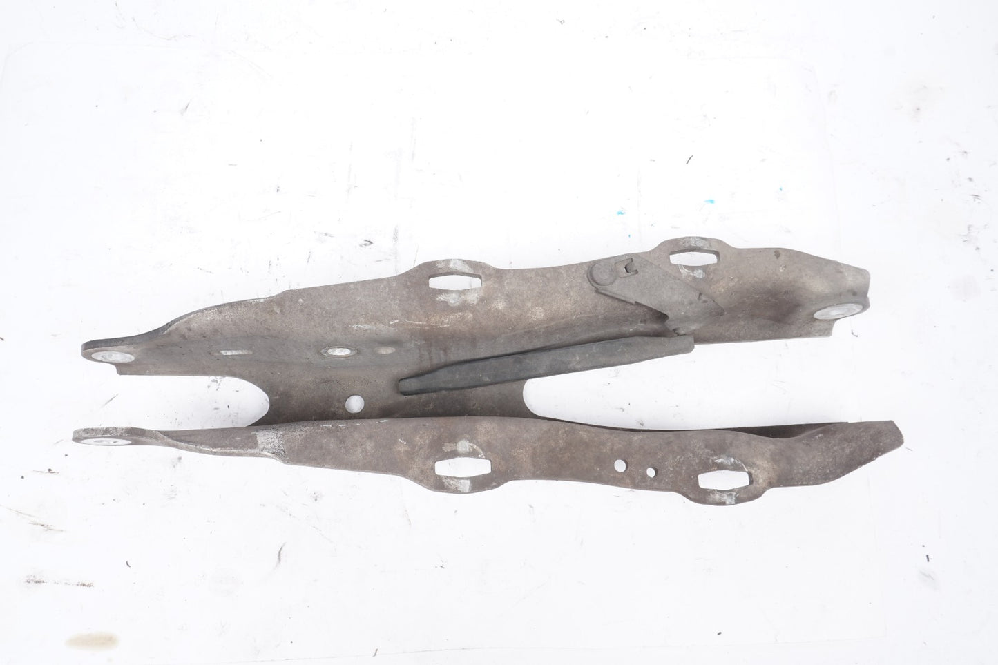 14-20 Mercedes S550 W222 RWD Rear Suspension Lower Control Arm Right or Left OEM