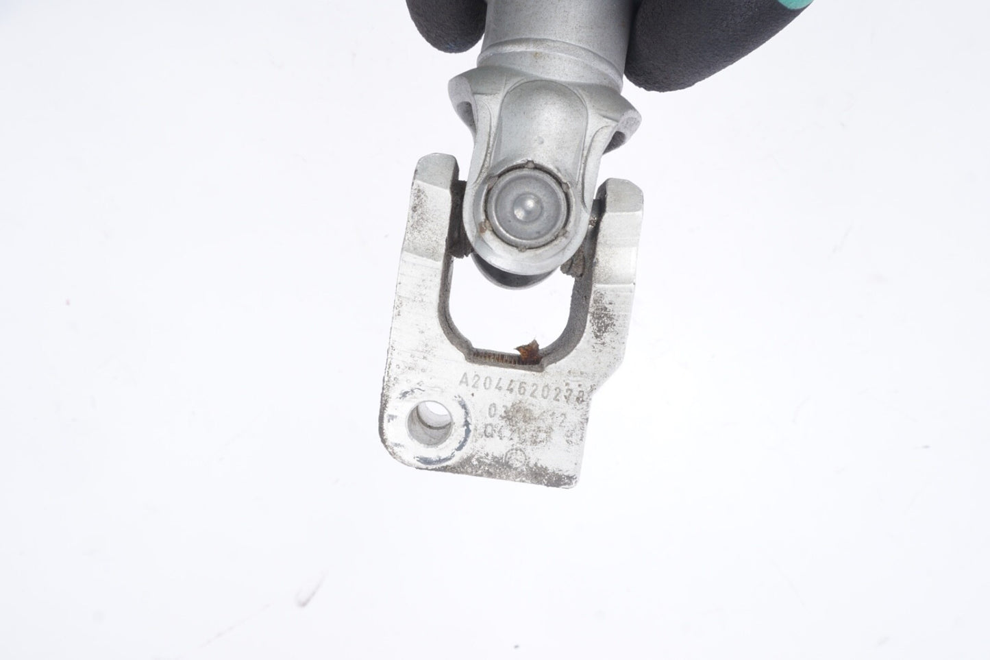 10-16 mercedes c300 e550 e350 power steering column shaft joint 2044620078 OEM