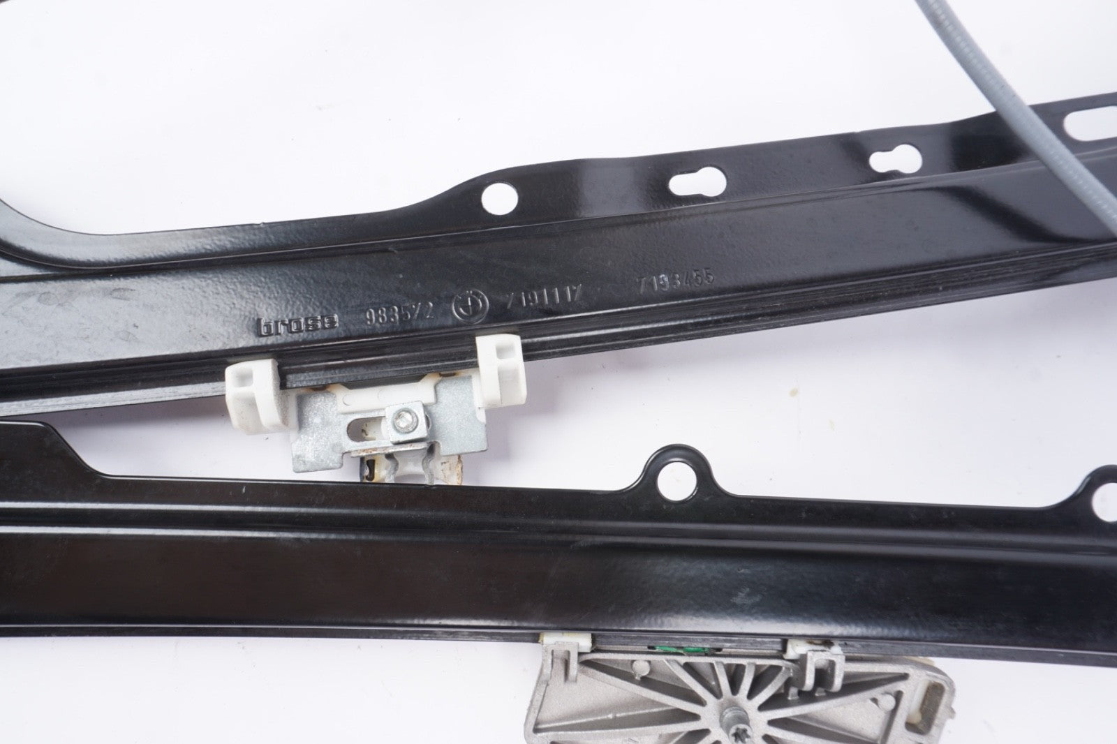 2007-2013 BMW 328i Front Right Side Door Window Regulator W/ Motor 7191118 OEM