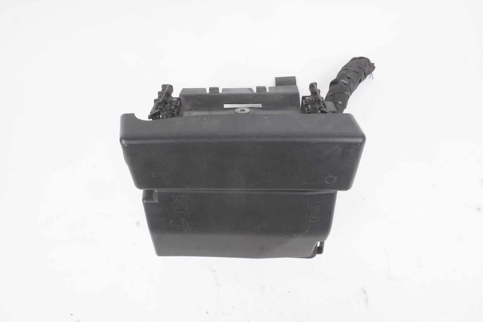 2014 - 2017 Volkswagen Passat Fuse Relay Box OEM