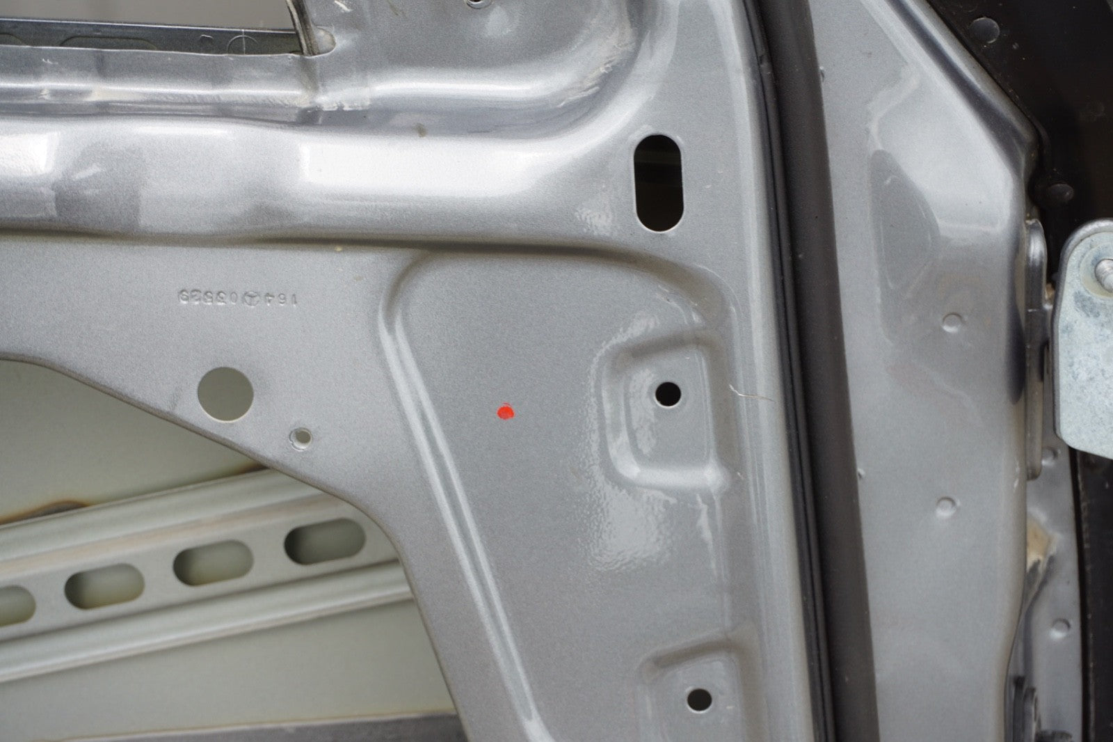 06 - 11 Mercedes W164 ML63 ML350 ML500 FRONT LEFT DRIVER SIDE DOOR SHELL OEM