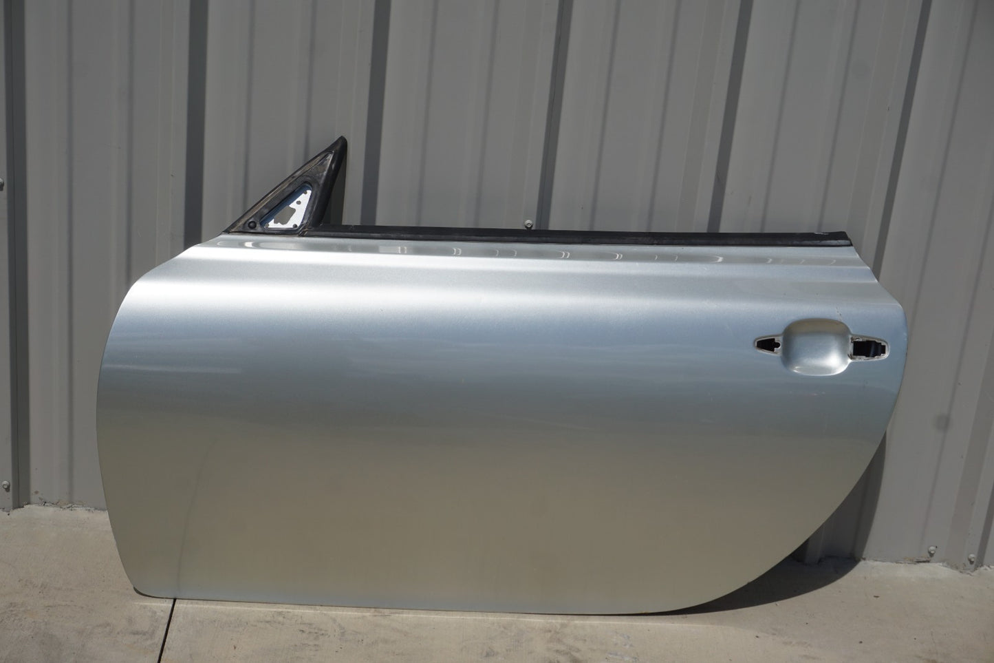 2002 - 2010 LEXUS SC430 FRONT RIGHT DRIVER SIDE DOOR SHELL OEM