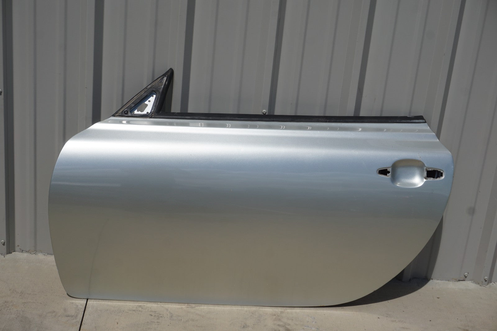 2002 - 2010 LEXUS SC430 FRONT RIGHT DRIVER SIDE DOOR SHELL OEM