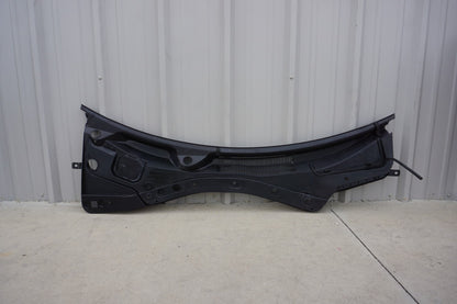 2014-2020 Maserati Ghibli Windshield Wiper Cowl Vent Grille Panel 670010468 OEM