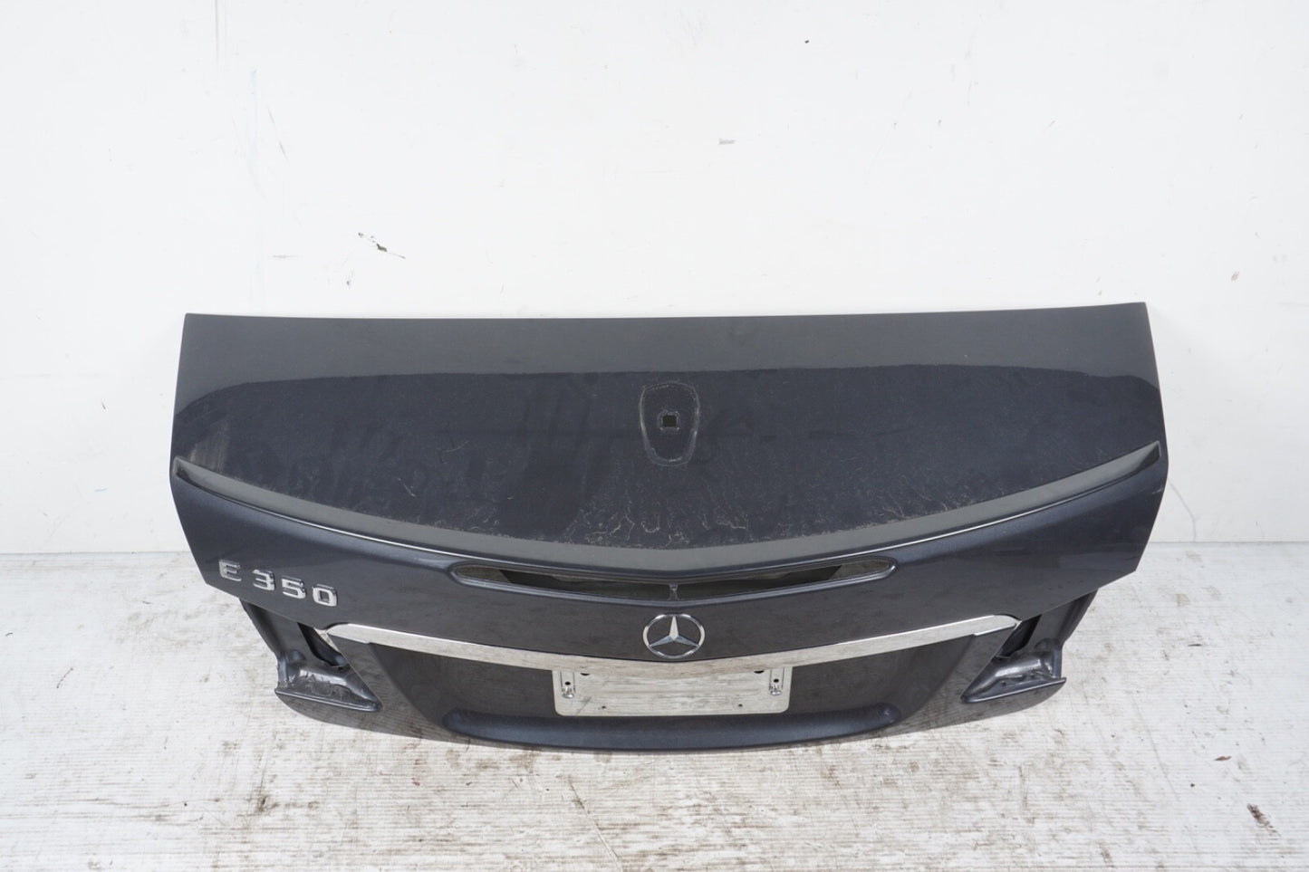 11-17 Mercedes W207 E550 E400 E350 E550 Convertible Trunk Lid Panel Assembly OEM