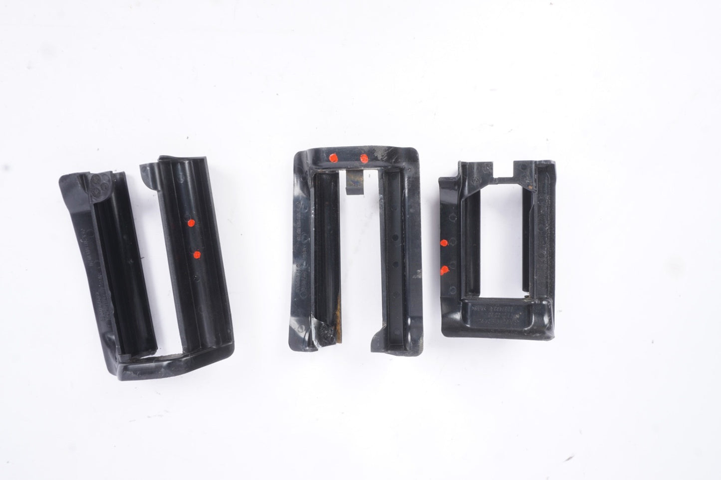 10-16 Mercedes E350 W212 Front Right Seat Track Inner Cover Trim A2079190420 Oem