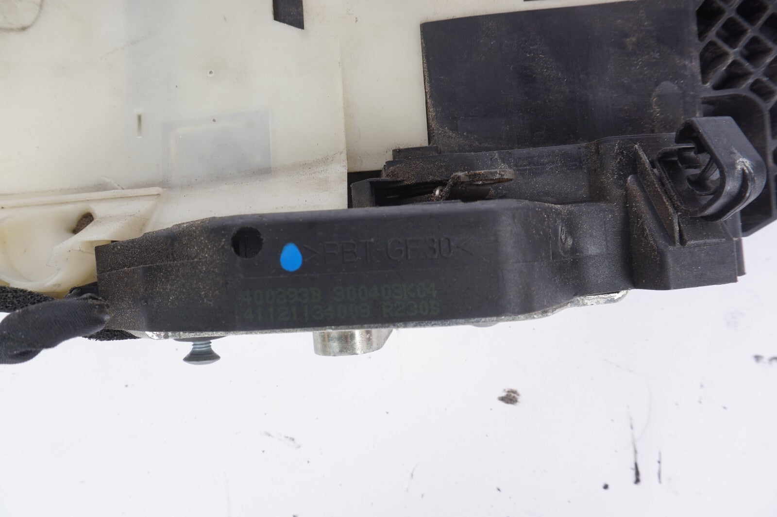 03-12 Mercedes R230 SL550 SL55 Right Door Lock Latch Actuator Keyless Go OEM