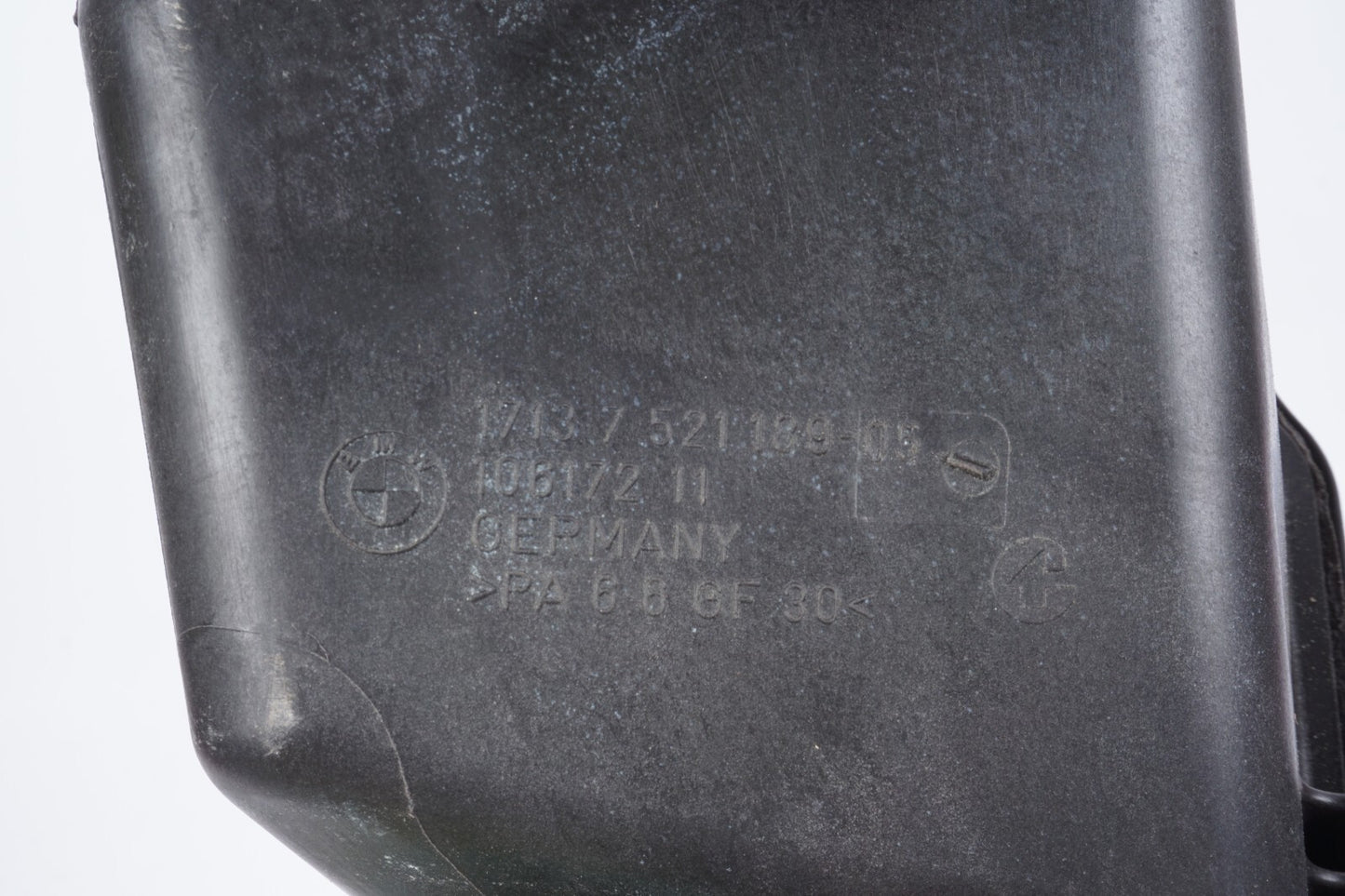 06-10 BMW E64 650i Coolant Expansion Tank Reservoir 7521189  OEM