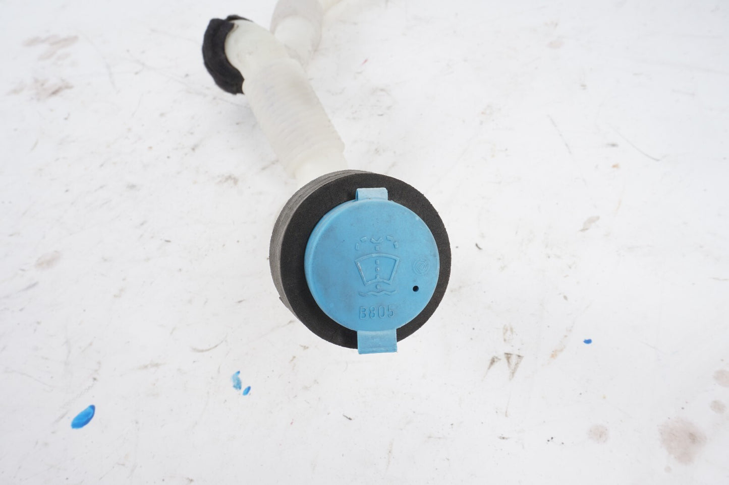 17 - 22 Alfa Romeo Giulia WASHR FLUID RESERVOIR FILLER NECK OEM