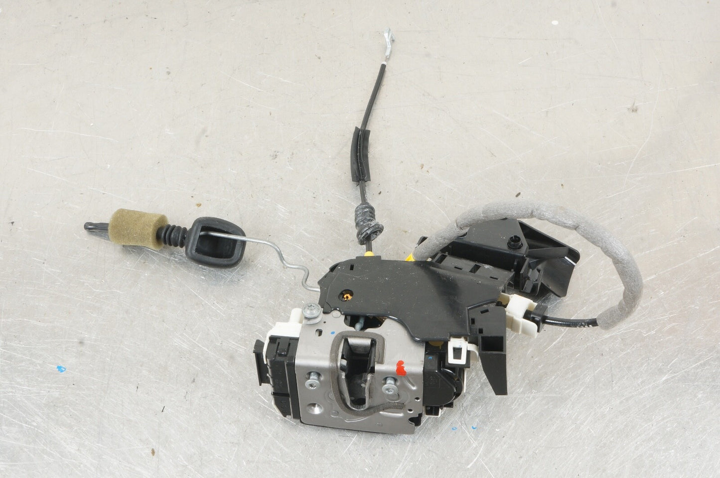 12-14 Mercedes C250 Front Left Driver Side Exterior Door Lock Latch Actuator Oem