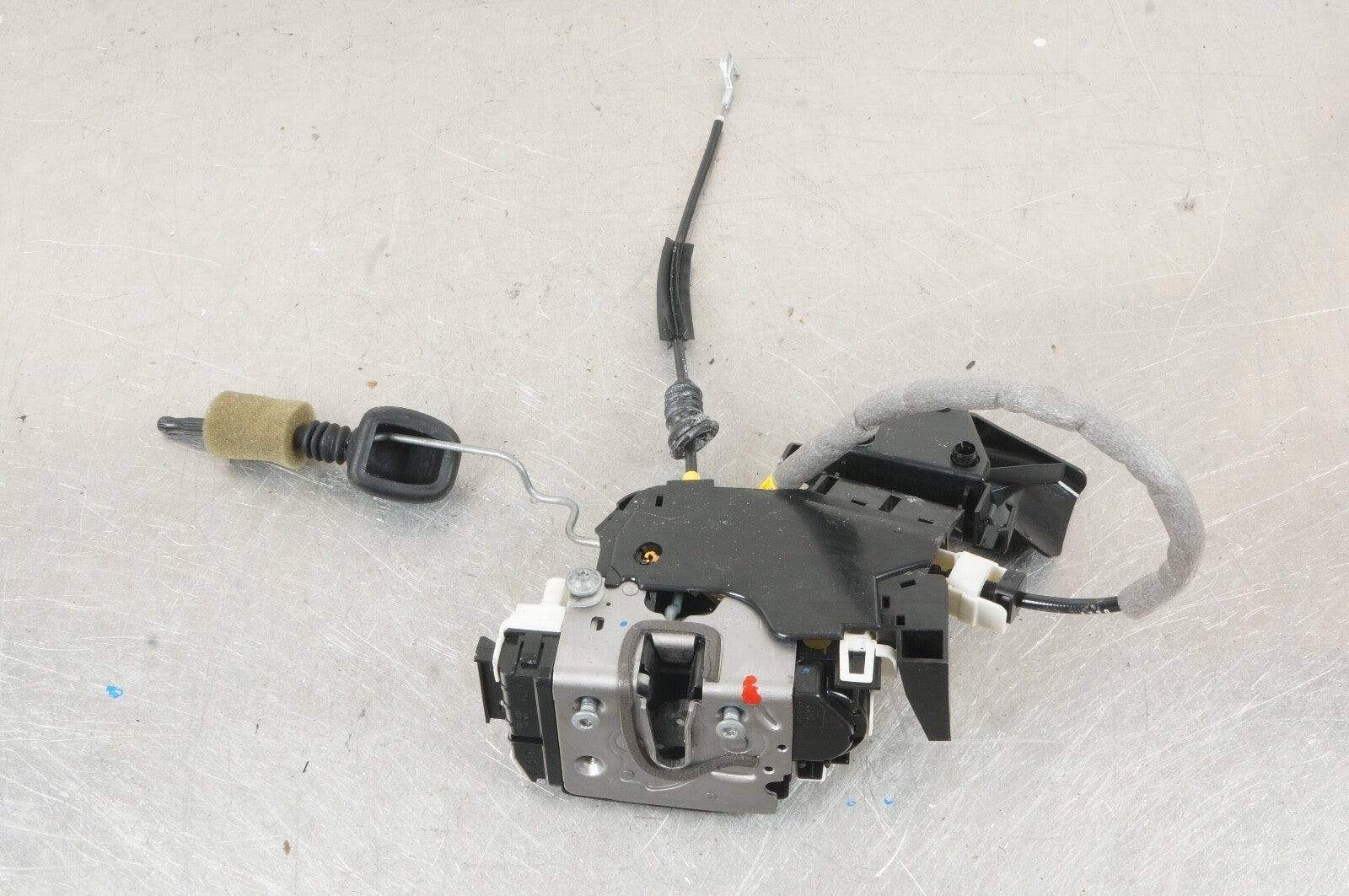 12-14 Mercedes C250 Front Left Driver Side Exterior Door Lock Latch Actuator Oem