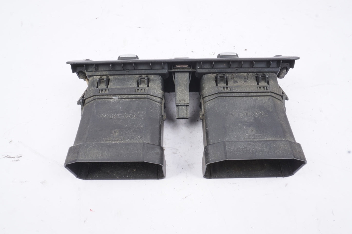 OEM 2006-2013 Volvo C70 2.5L CENTER DASH AC HEAT AIR VENTS HAZARD