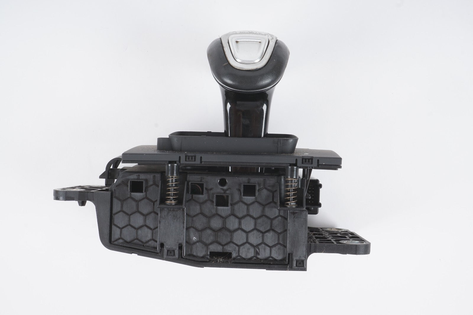 11-17 AUDI A8 A8L AUTOMATIC TRANSMISSION GEAR SHIFTER SELECTOR LEVER  OEM