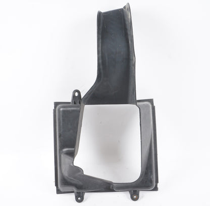 2014-2019 MASERATI GHIBLI FRONT RIGHT PASS SIDE INTERCOOLER AIR DUCT GUIDE OEM
