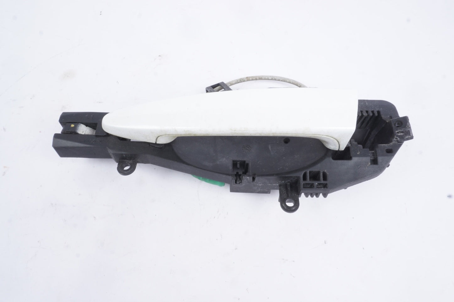 2007-2013 BMW 328i COUPE DRIVER LEFT DOOR HANDLE OEM USED WHITE