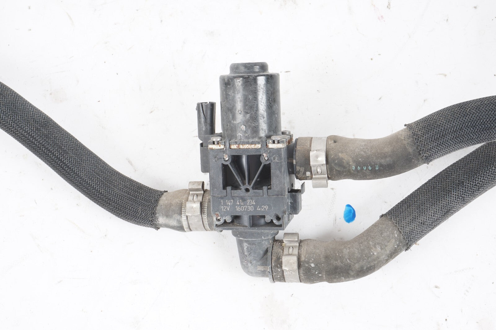 17 - 19 Alfa Romeo Giulia 2.0L ENGINE WATER HEATER VALVE 50533799 OEM