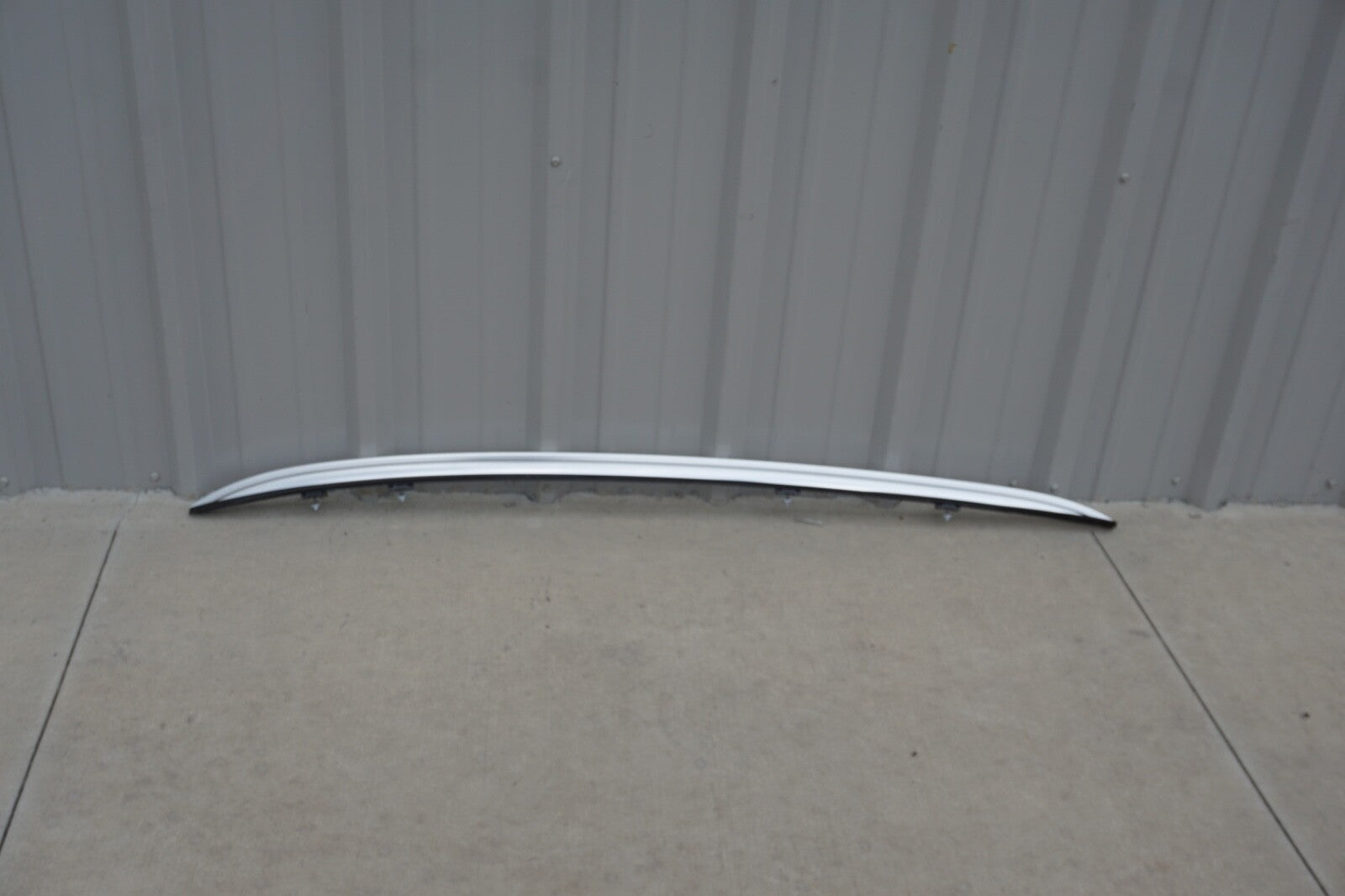 2015 - 2020 MERCEDES GLA250 X156 ROOF RIGHT RAIL RACK LUGGAGE CARRIER MOLDING