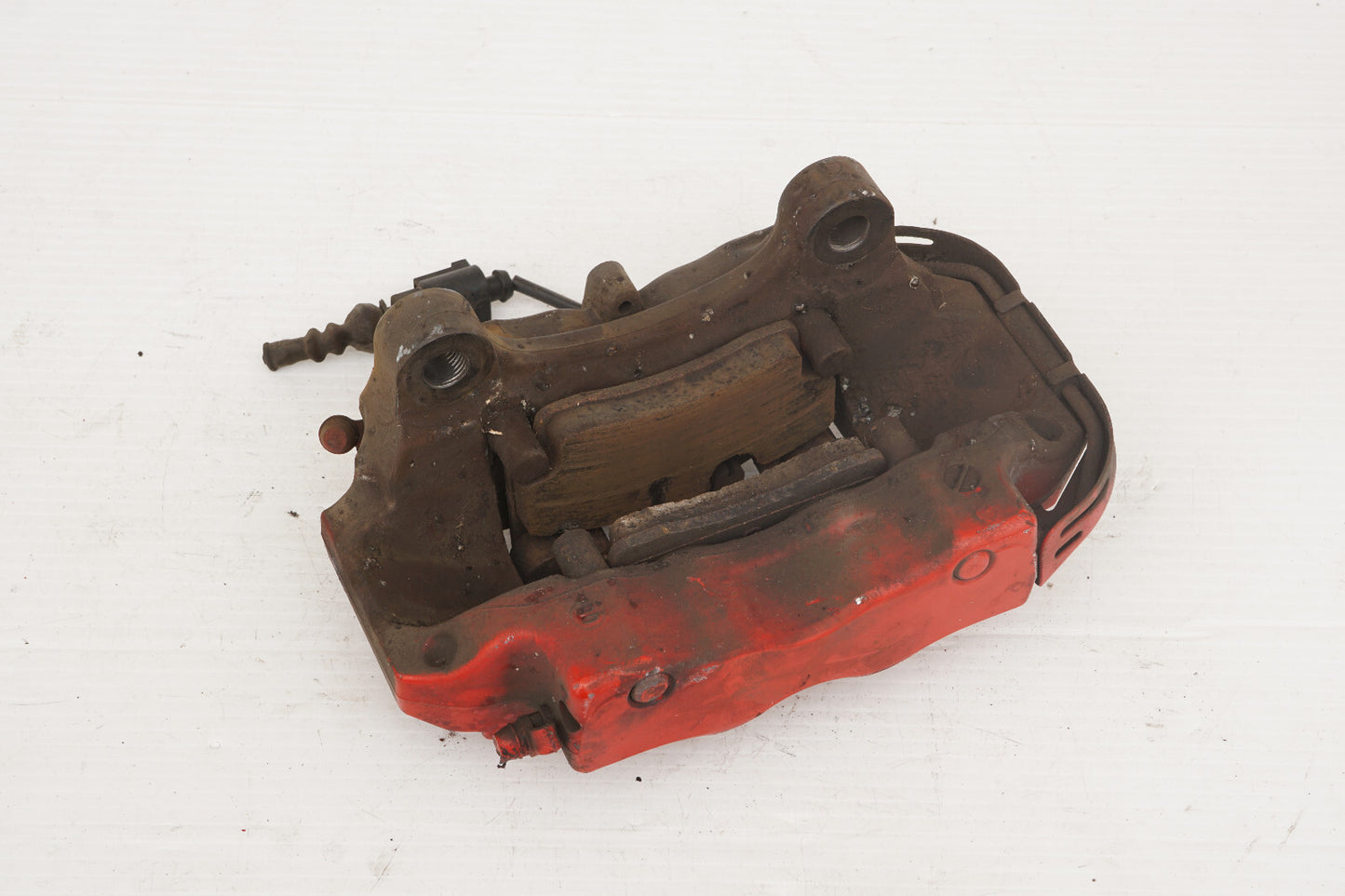 2007 - 2009 AUDI Q7 3.6L REAR BRAKE CALIPER LEFT DRIVER SIDE BREMBO OEM