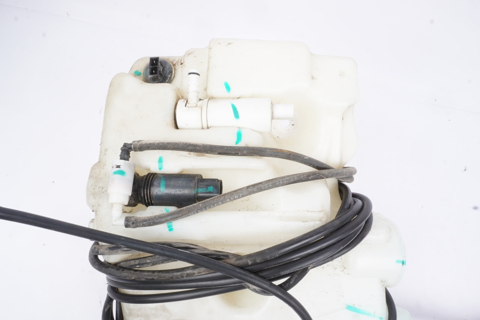 06-12 Mercedes W164 ML350 GL450 Windshield Washer Fluid Reservoir Tank Assembly