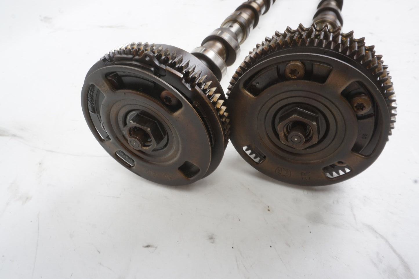 Mercedes W221 S550 CLS550 M273 Right Intake & Exhaust Camshaft w/ Adjuster OEM