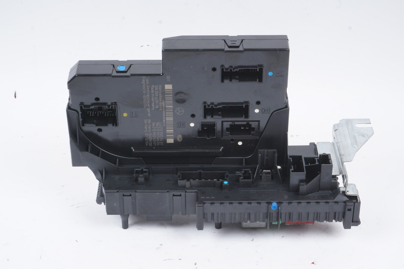 12-16 Mercedes W207 E350 E500 E63 AMG Rear SAM Fuse Relay Junction Box Assembly