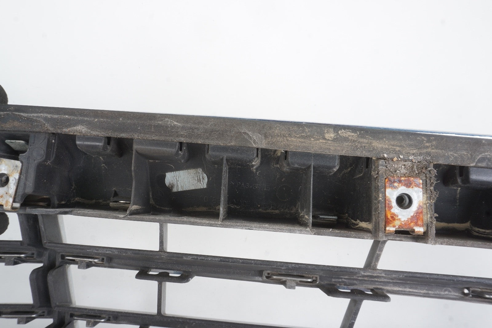 2007 - 2009 Mercedes W221 S550 Hood Grille Radiator Grill 2218800083 OEM