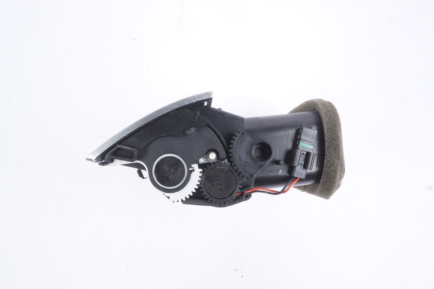 2004 - 2010 AUDI A8 QUATTRO - Front LEFT DASH AIR VENT 4E0820901