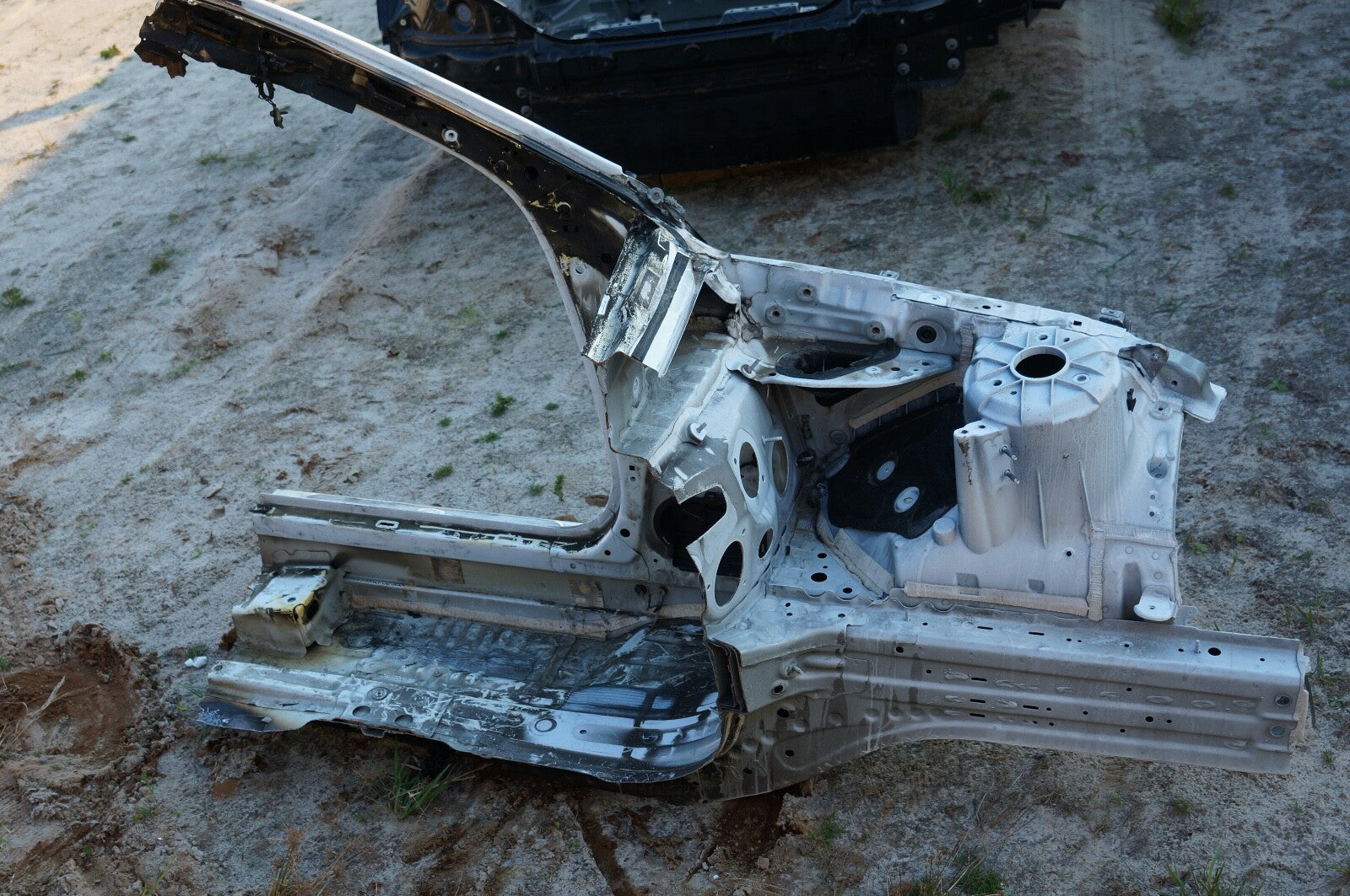 20 - 23 CADILLAC CT4 FRONT LEFT Body Apron Rail Frame Panel Cut