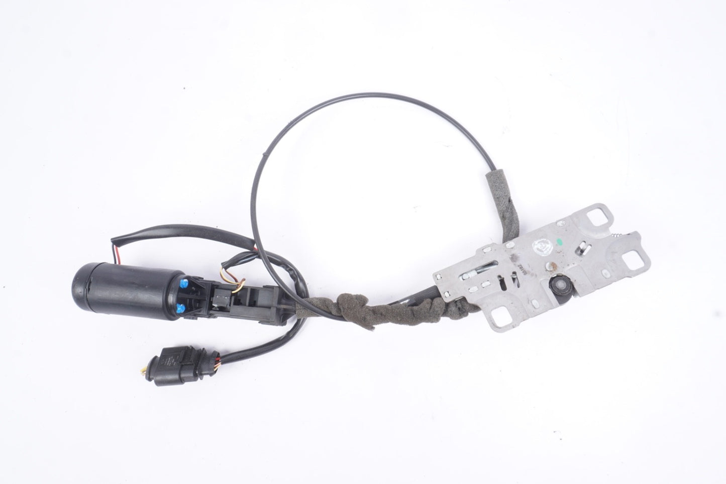 2004 - 2010 AUDI A8 4.2L V8 TRUNK LOCK ACTUATOR LATCH 4E0827383C OEM