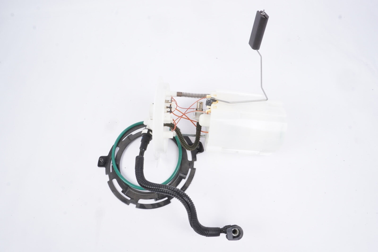 2015 - 2018  Ford Focus 1.0L  Electrical Gas Fuel Pump Assembly only 33k miles