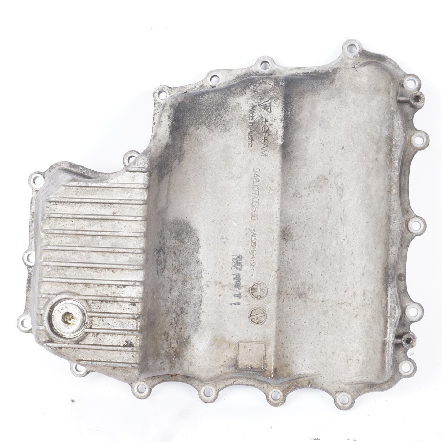 2011 - 2014 Porsche Cayenne Engine Lower Oil Pan 94810705510 OEM