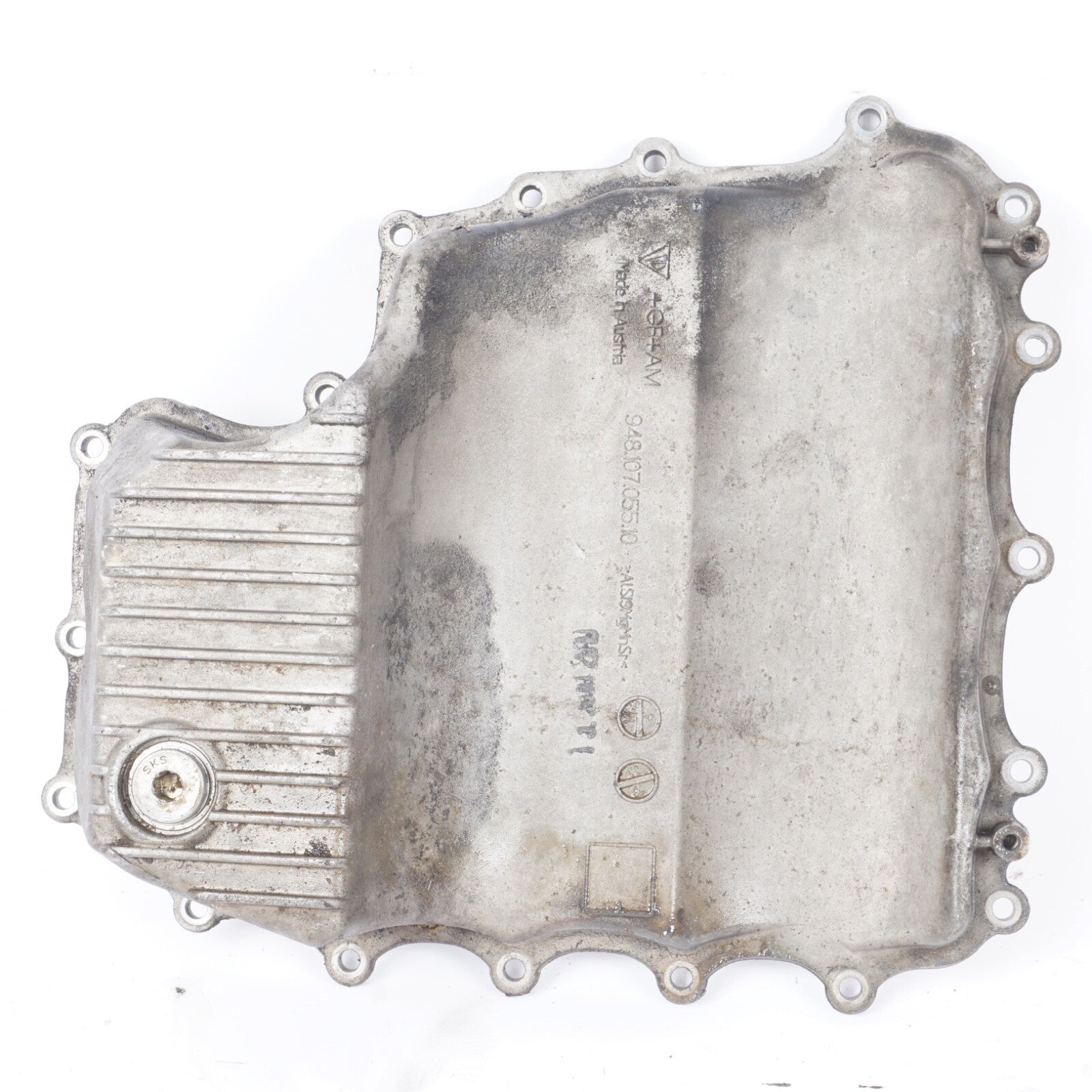 2011 - 2014 Porsche Cayenne Engine Lower Oil Pan 94810705510 OEM