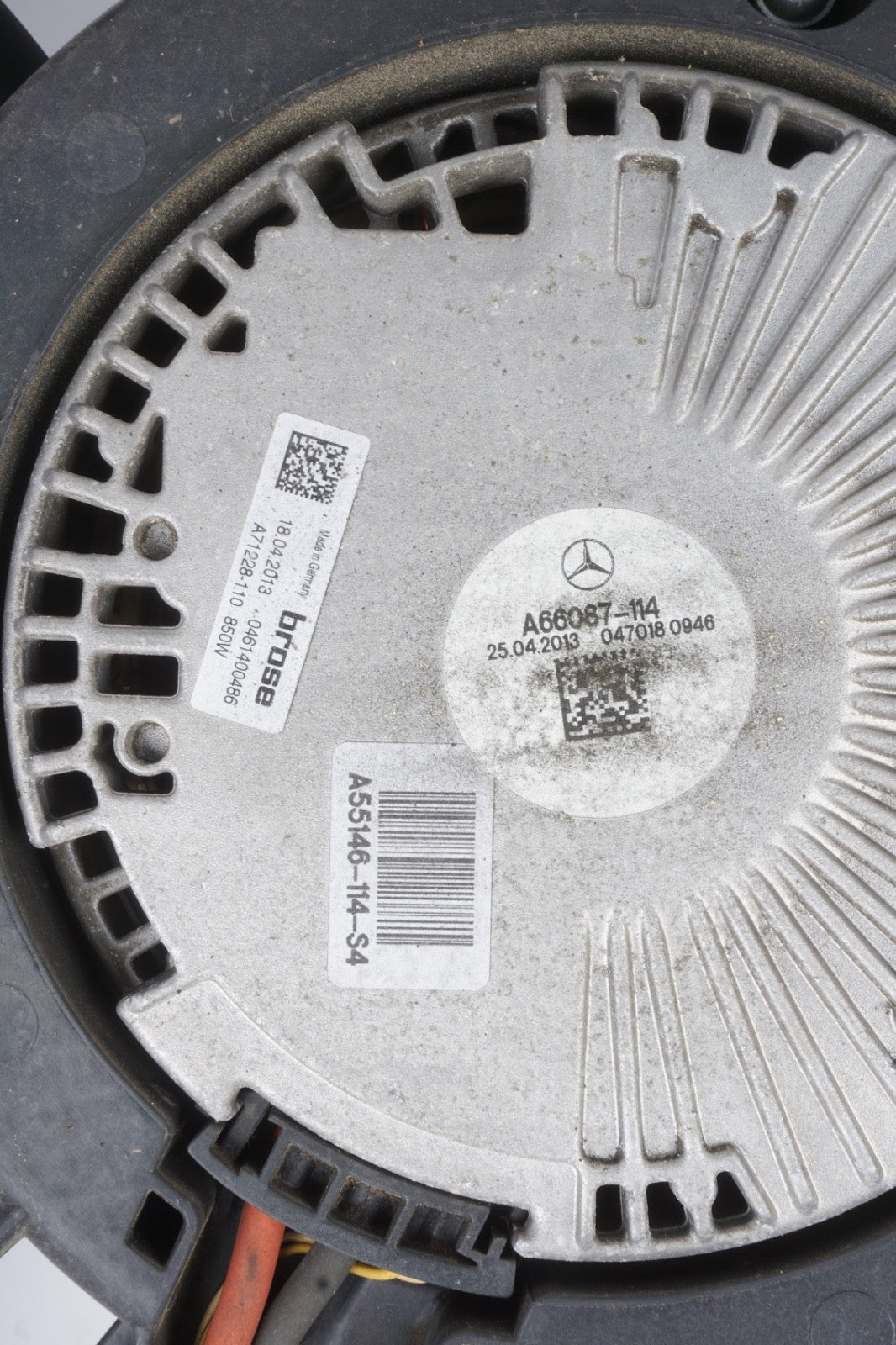 2013 - 2019 Mercedes GL350 GL450 GL550 GLE ML250 ML400 ML500 W166 Cooling Fan