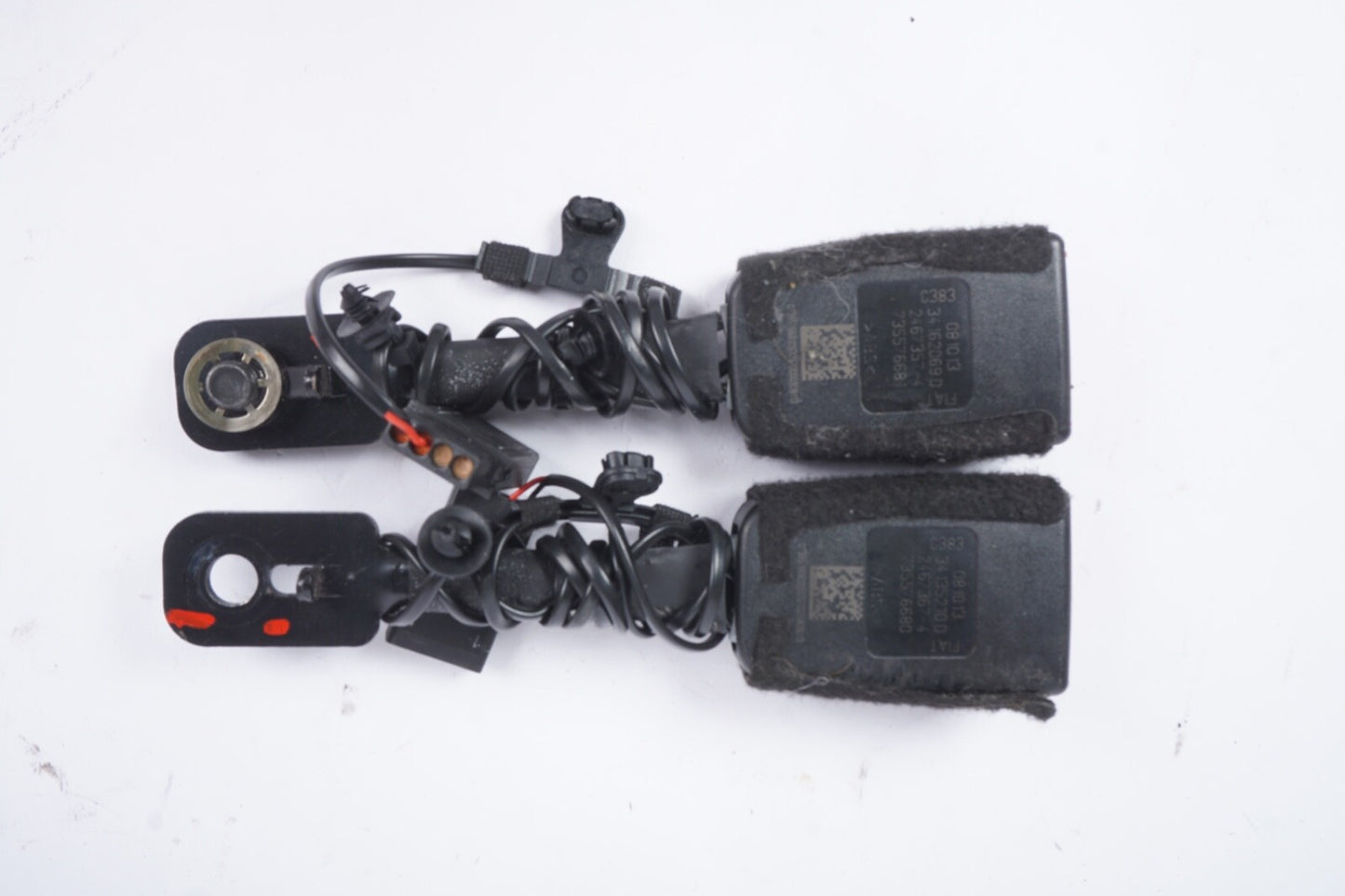 14-19 FIAT 500L FRONT LEFT AND RIGHT SIDE SEAT BELT TENSIONER LATCH BUCKLE OEM