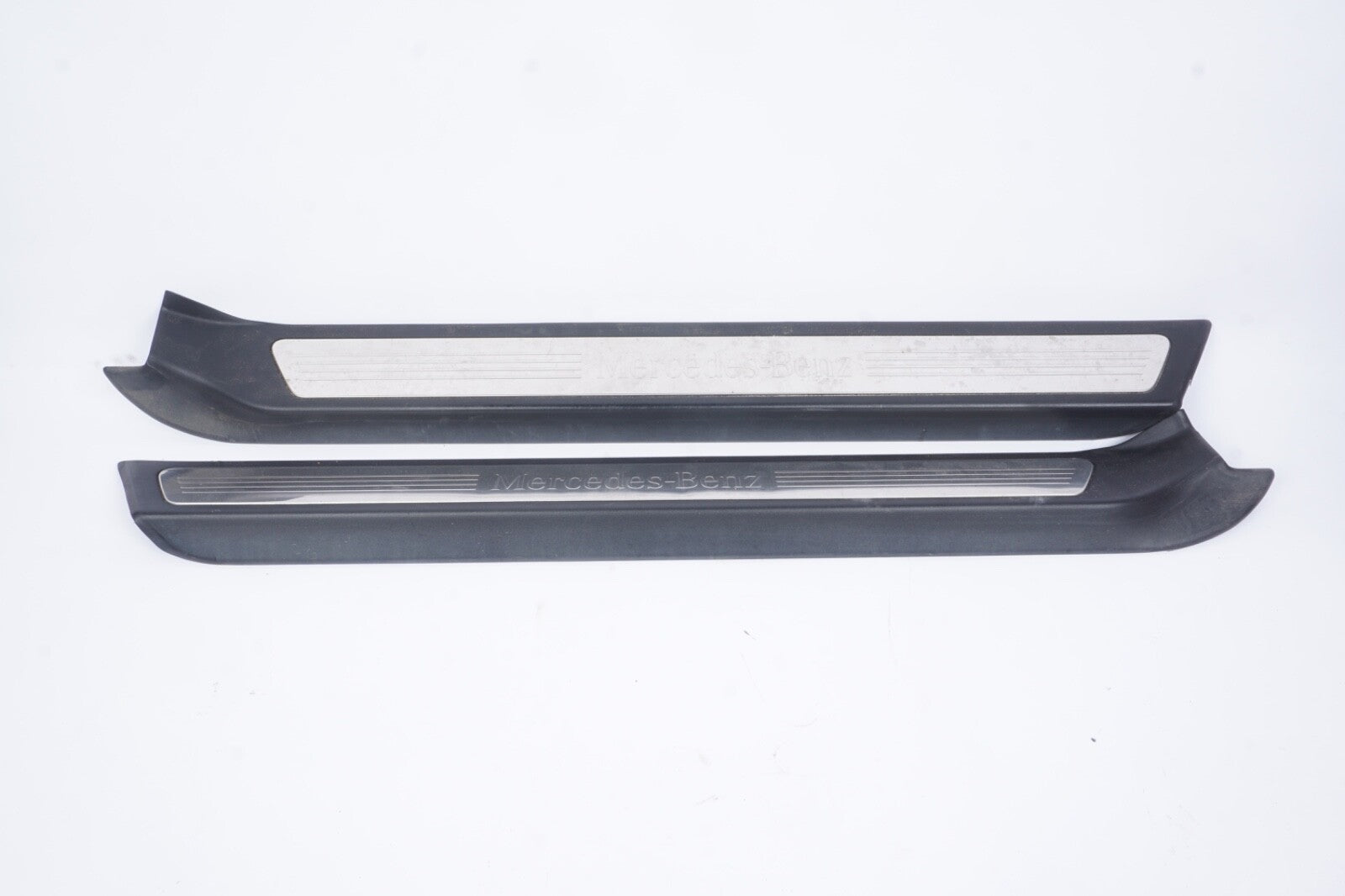 2010 - 2013 Mercedes Benz E Class C207 Door Sill Strip Trim Pair Set Of 2 Oem