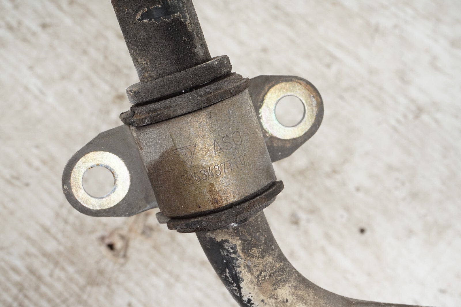 2000-2004 Porsche Boxster 986 2.7L Front Sway Bar Stabilizer OEM