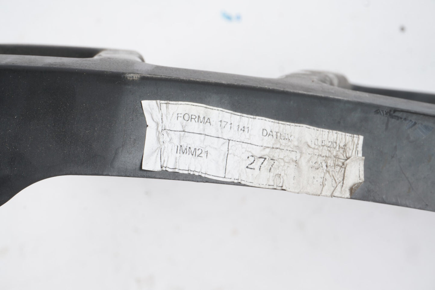 2011-2014 PORSCHE CAYENNE FRONT LEFT DRIVER SIDE BUMPER BRACKET GUIDE OEM