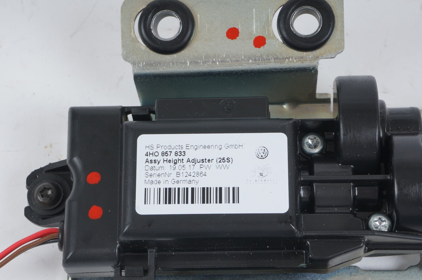 2011 - 2018 AUDI A8 L REAR RIGHT SEAT BELT HEIGHT ADJUSTER MOTOR OEM 4H0857833